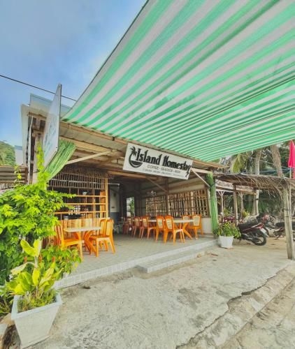 ISLAND HOMESTAY1