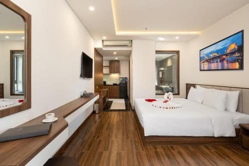 Apartment with Balcony