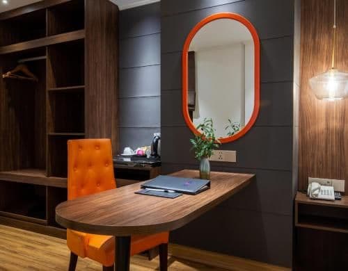 Suite with Lake View