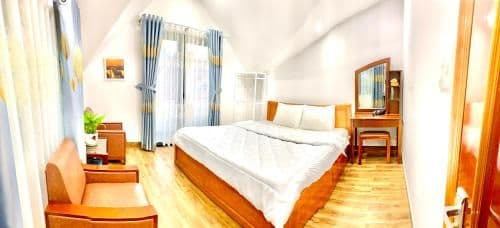 Queen Room with Balcony