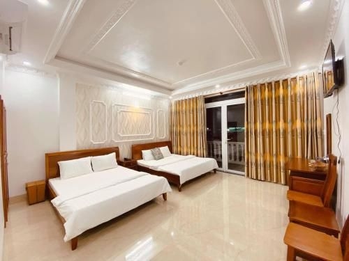 Lee Hotel0