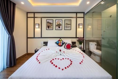Hoi An Riverland Villa - Hoi An Center4