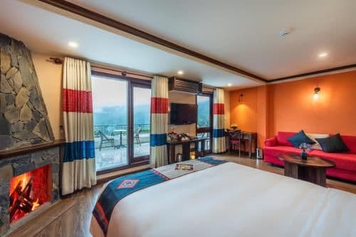 Double Room with Balcony (2 Adults + 1 Child)