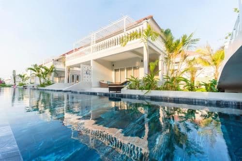 Luxury Pool Villa