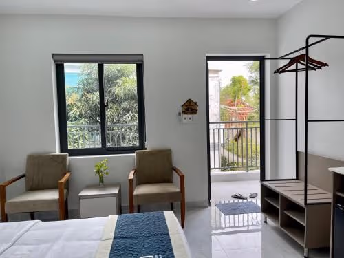 Villa with Garden View