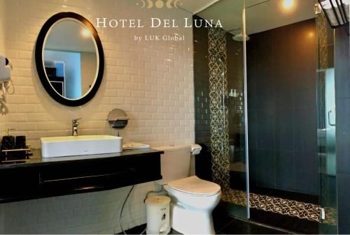 Hotel Del Luna2