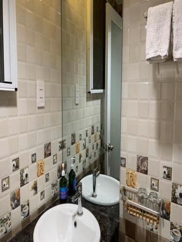 Large Double Room