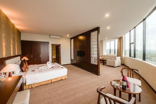 Suite with Mountain View