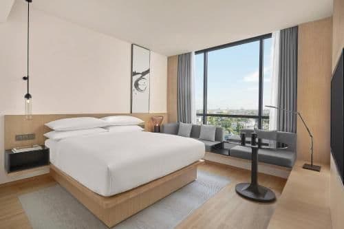 Superior King Room
