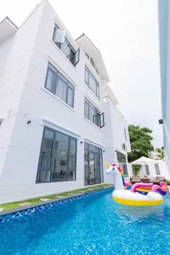 Palm Villa 10 Luxury Pool Villa 6 Rooms Palm Villa 10 Luxury Pool Villa 6 Rooms