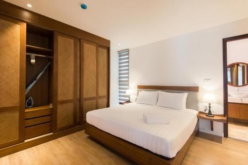 ทเวนตี้ทู เฮ้าส์ซิ่ง ลักเชอรี อะพาร์ตเม้นท์ 81 ลิงห์ ลาง (22Housing Luxury Apartment 81 Linh Lang)1