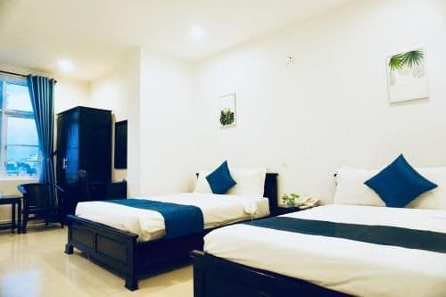 Superior Twin Room with City View