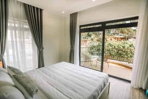 King Room with Balcony
