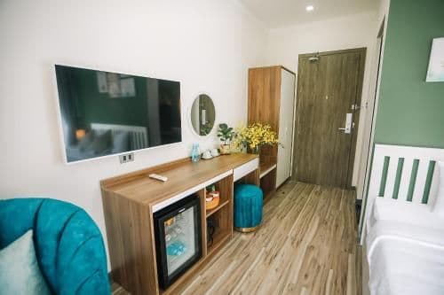 King Room with Balcony