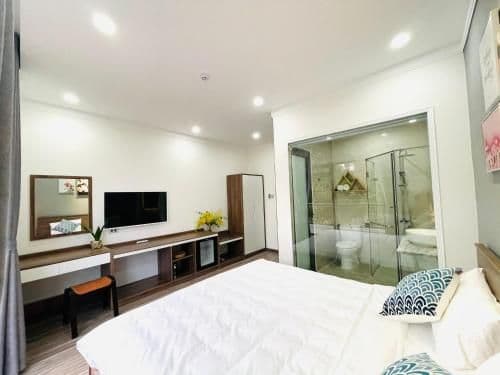 King Room with Balcony