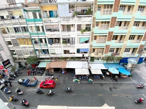 Home Away Homestay, City Center, D14