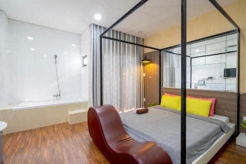 Deluxe Suite with Balcony