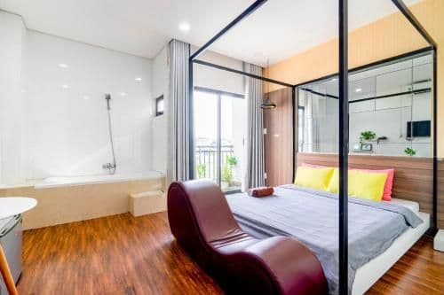 Deluxe Suite with Balcony