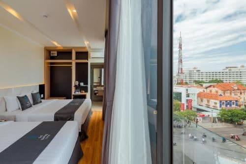 Triple Room with City View
