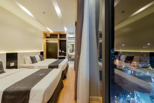 Triple Room with City View