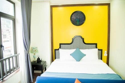 Deluxe Double Room (2 Adults + 1 Child)