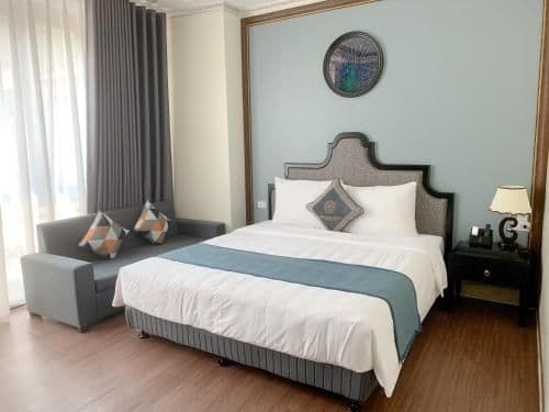 Deluxe Double Room (2 Adults + 1 Child)