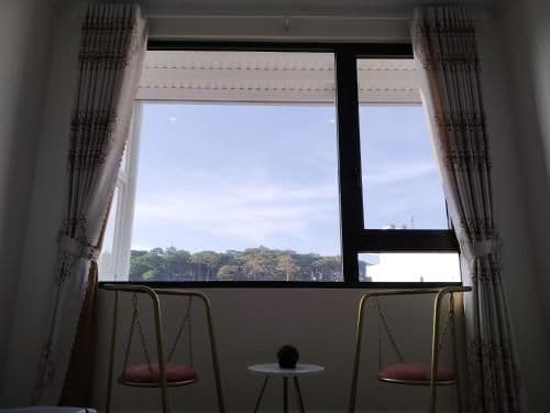 Family Room with Mountain View