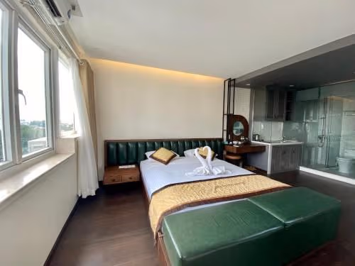 Suite with City View