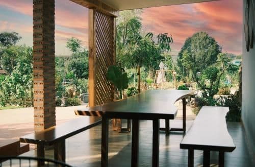Villa with Garden View