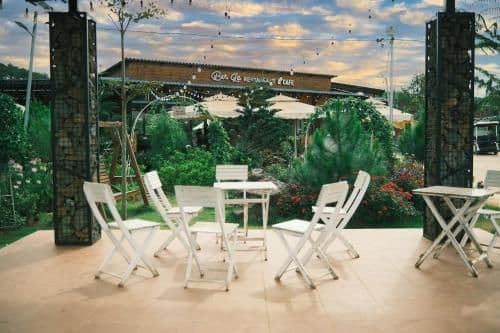 Villa with Garden View