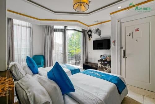 Deluxe Double or Twin Room with City View