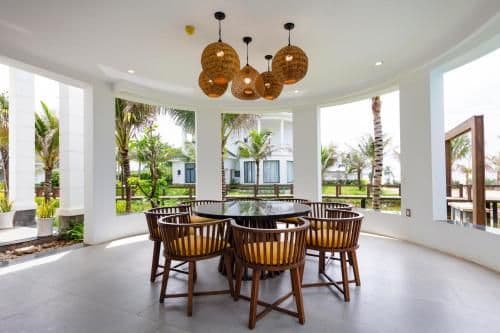 Bungalow with Sea View