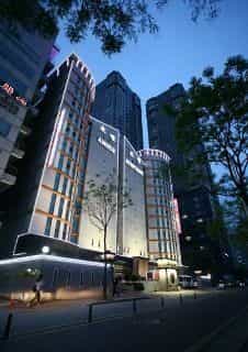 Amour & Symphony Hotel
