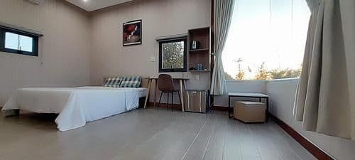 Queen Room with Garden View