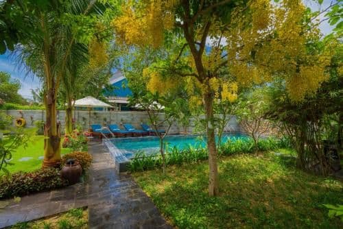 Deluxe Double Room with Garden View