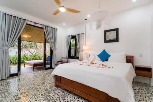 Deluxe Double Room with Garden View