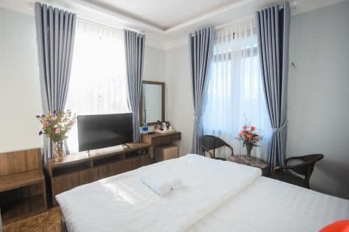 Double Room with Mountain View