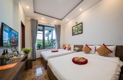 Family Room with Mountain View