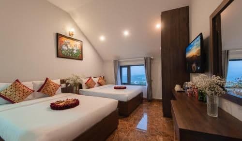 Family Room with Mountain View