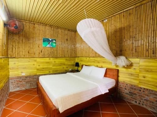 Double Room with Shared Bathroom