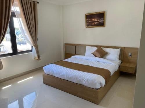 King Room with Mountain View