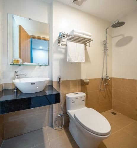 Deluxe Room (2 Adults + 1 Child)
