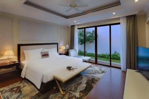 Three Bedroom Villa Garden/Mountain View - Private Pool - VinWonders Park Access