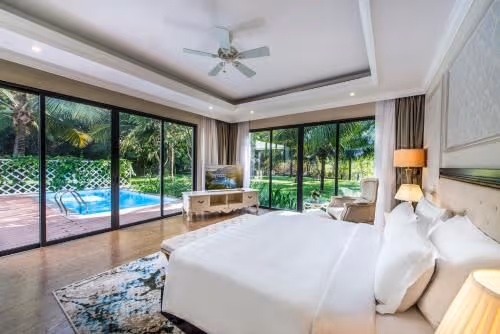 Three Bedroom Villa Garden/Mountain View - Private Pool - VinWonders Park Access