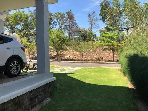 Vivian Villa2