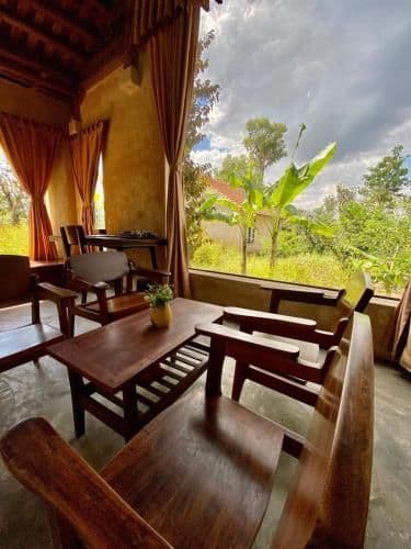 Cottage with Garden View