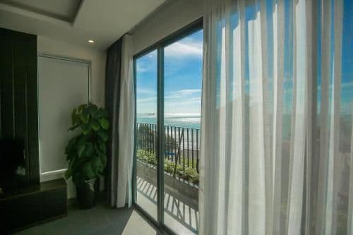 Family Room with Sea View