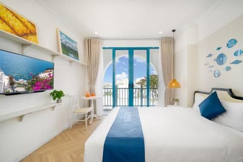 Deluxe Double Room with Balcony