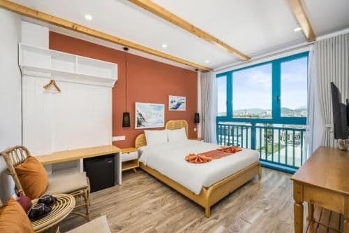 Deluxe Double Room with Shower