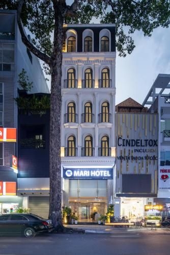 มาริ ควีน โฮเทล (Mari Queen Hotel)1